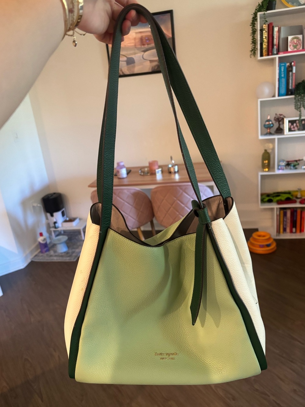 Kate Spade Two-Tone Pebbled Leather Shoulder Bag in Mint Green & Cream💚🤍 - Picture 5 of 8